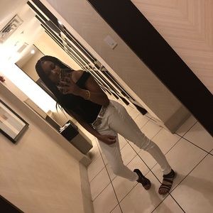 Meet your Posher, Chelcee